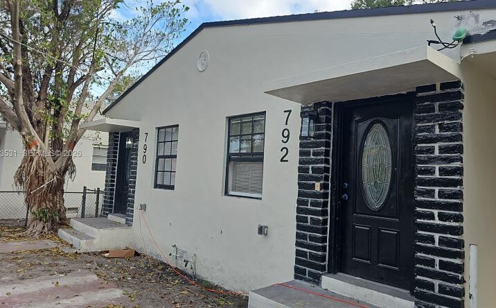 790 NW 56th St, Miami