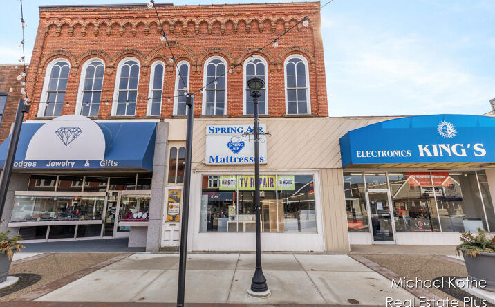 126 W State Street, Hastings
