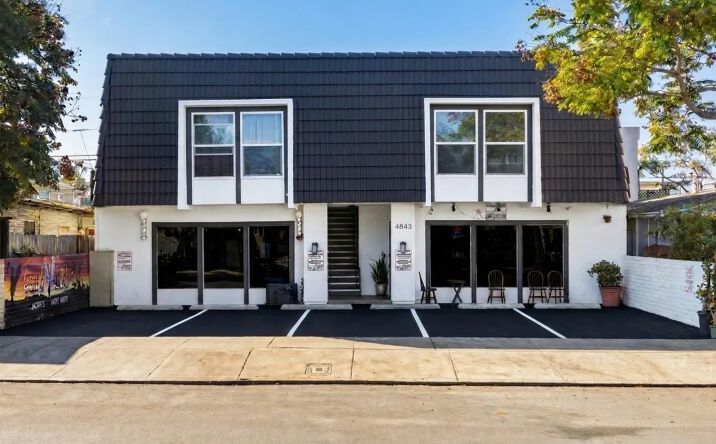 4843-4845 Voltaire St, San Diego