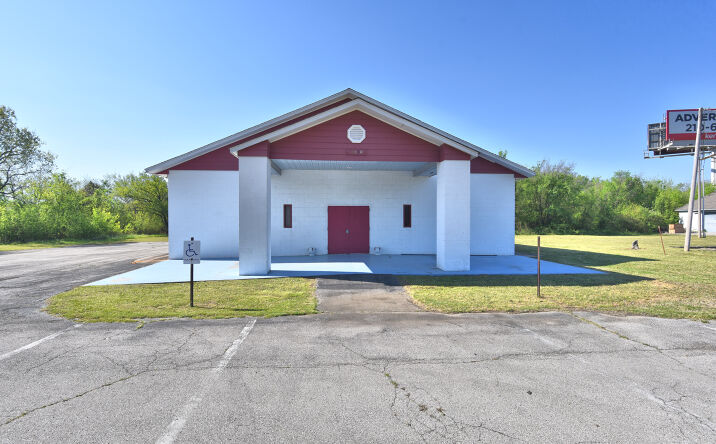 2610 E Apache St, Tulsa