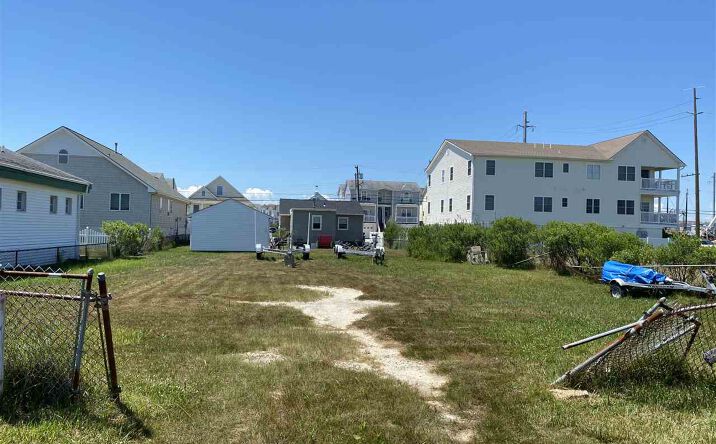 530 W Baker Avenue, Wildwood