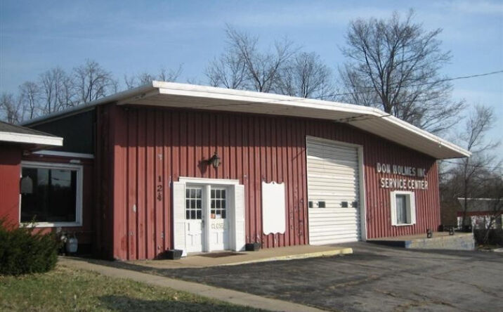 126 124 W Chicago 8, Jonesville