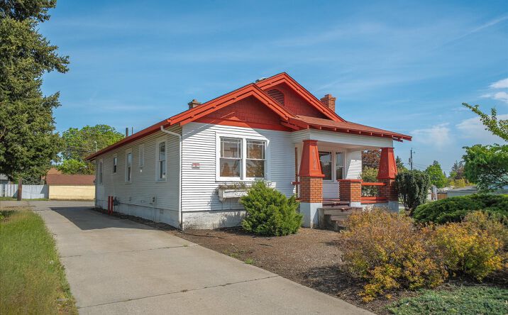4704 N Maple St, Spokane