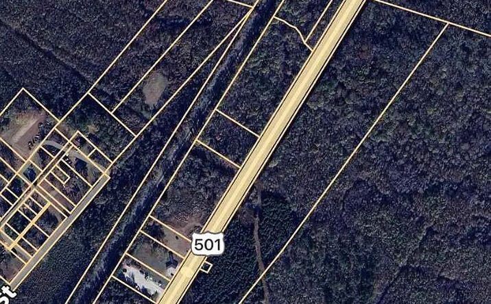 3131 US-301, Latta