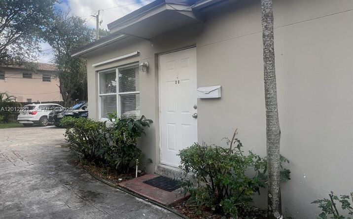915 N 19th Ave, Hollywood