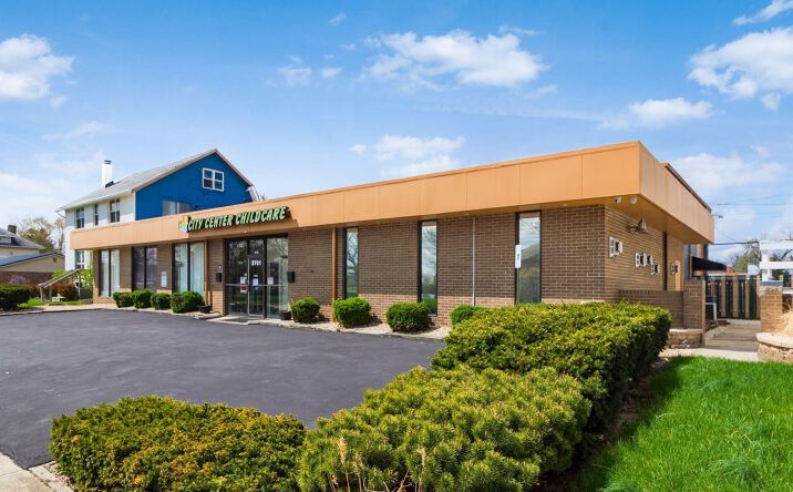 3719 Broadway, Grove City