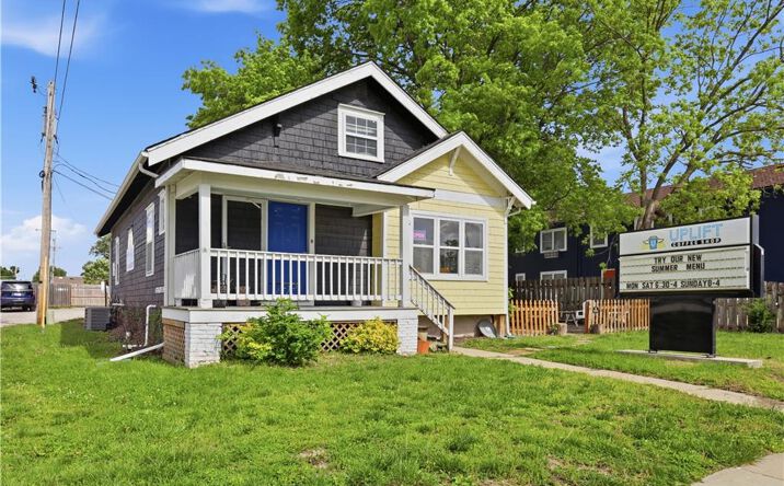 112 6th Street, Baldwin City