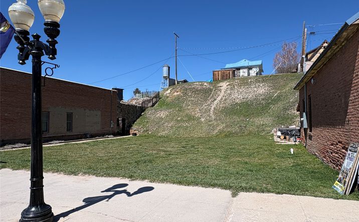 133 W Broadway, Philipsburg