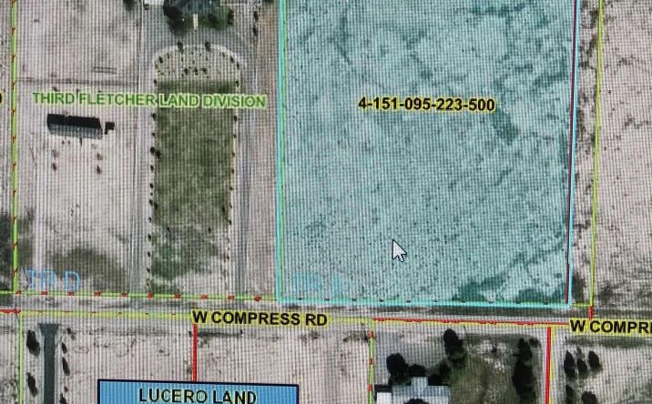 82 W Compress Road, Artesia