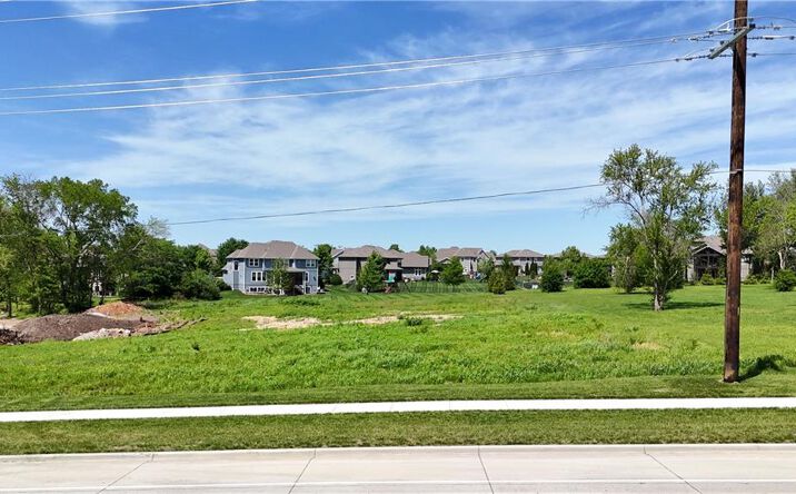 8944 W 167th Street, Overland Park