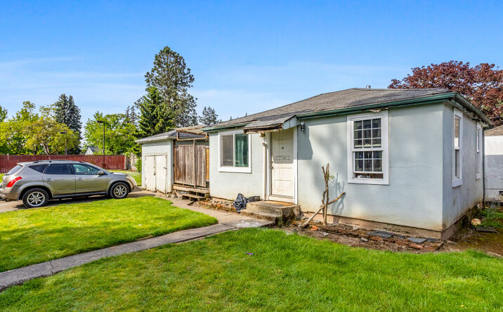 224-226 Stark St N, Salem