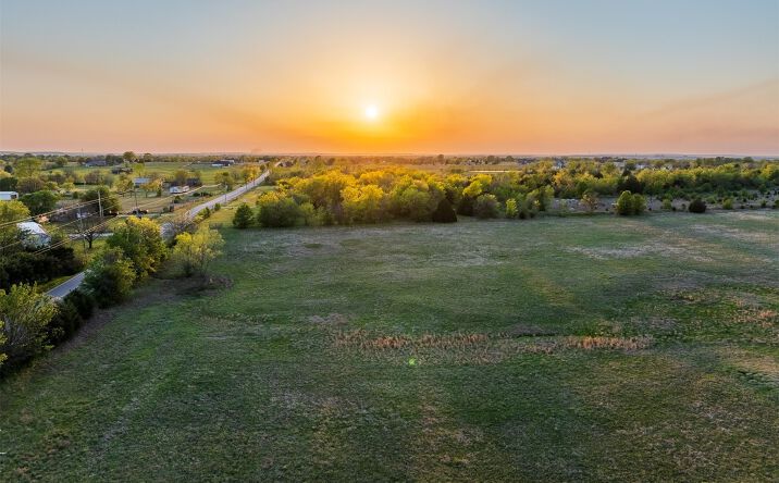 6 N Memorial Drive, Owasso