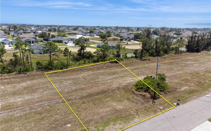 4011 Northeast 9th Avenue, Cape Coral