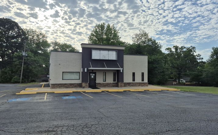 201 Airport Road, Hot Springs