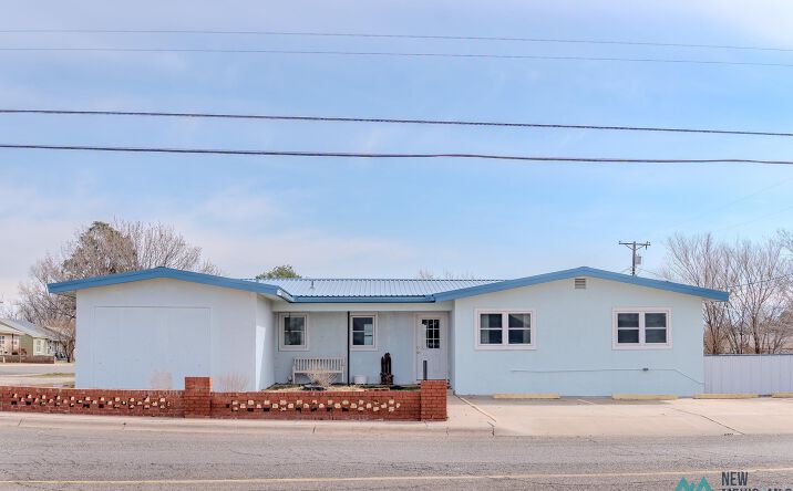 2321 N Main Street, Clovis
