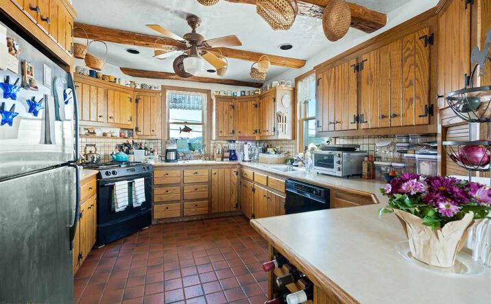 370 83rd Street, Stone Harbor