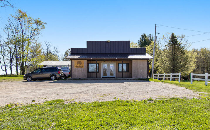 1055 32nd Street, Allegan