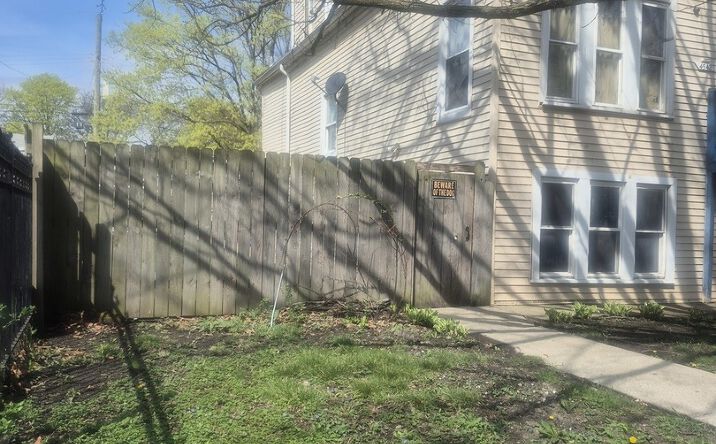 4542 N Karlov Avenue, Chicago
