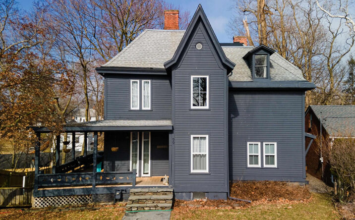 99 W Chestnut Street, Kingston
