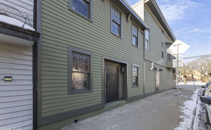 12 1/2 Delaware Avenue, Albany