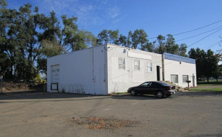 2327 Winters, Portage