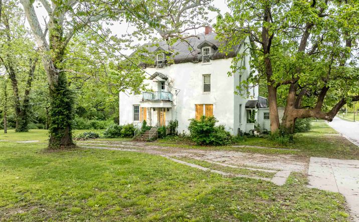414 East Cedar Street, Olathe