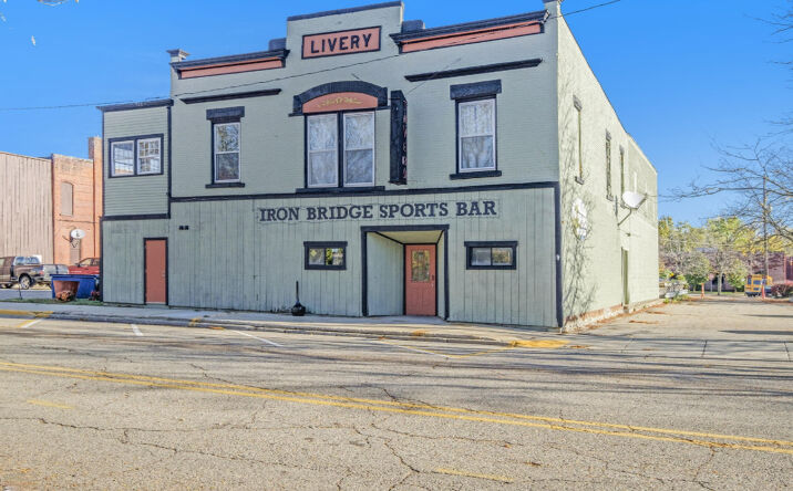 118 Brady Street, Allegan