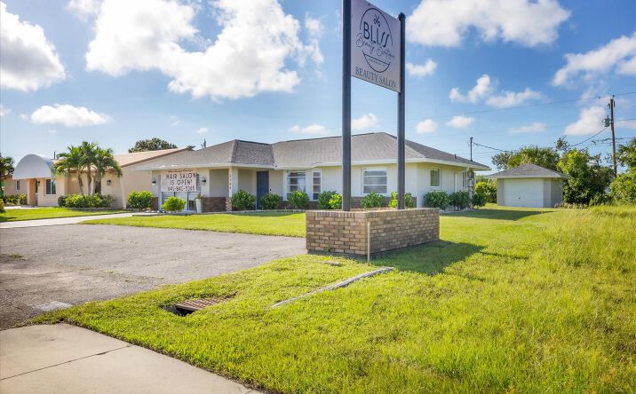 3789 South Access Road, Englewood