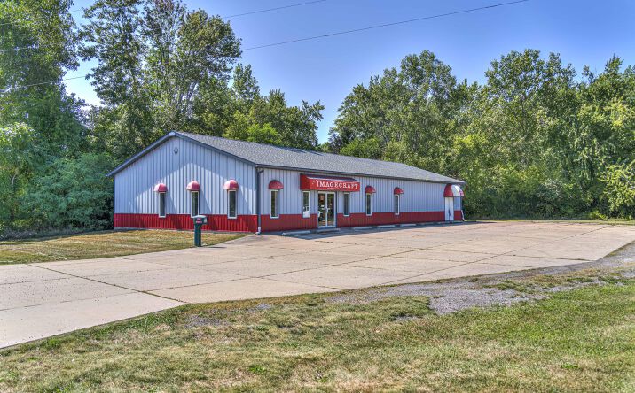 100 Robinson Road, Jackson