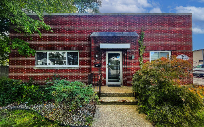 124 E Superior Street, Wayland