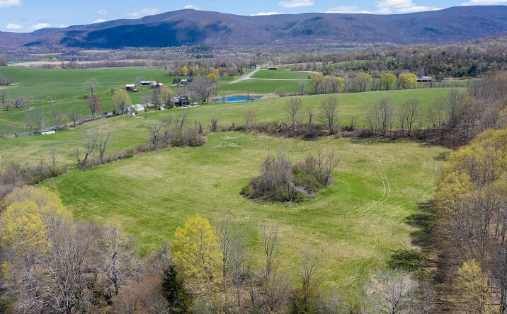 920 County Road 3, Ancram