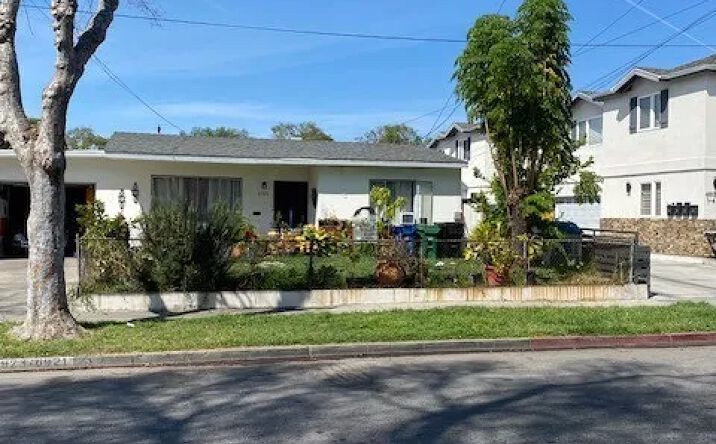 6921 Vinevale, Bell Gardens