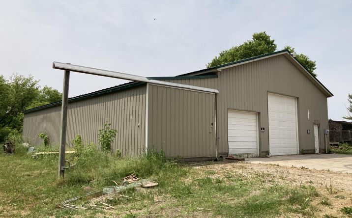 3955 Wood Street, Alma