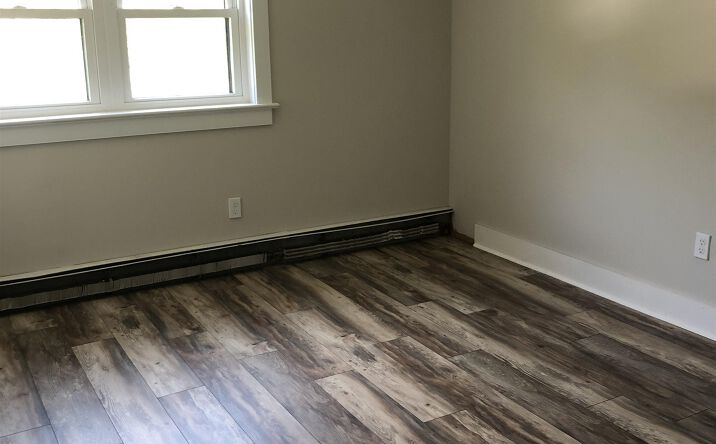 870 Towerview Road, Erma