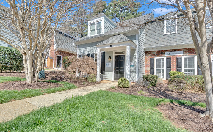 101 Brady Court, Cary