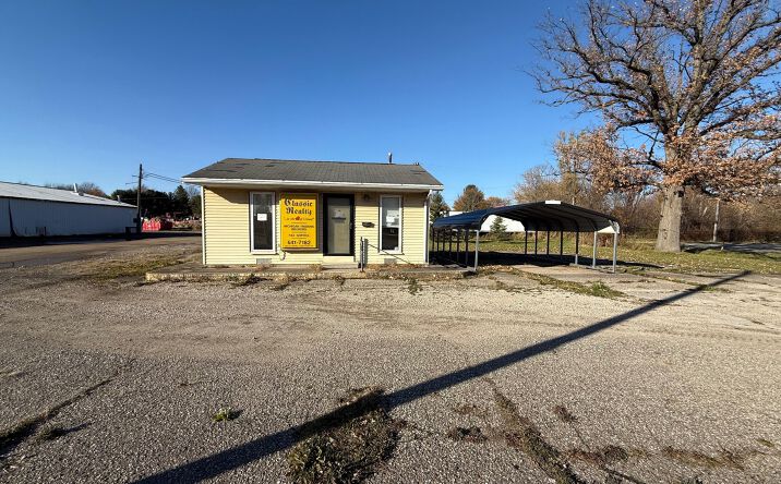 15566 U.S. 12, Union