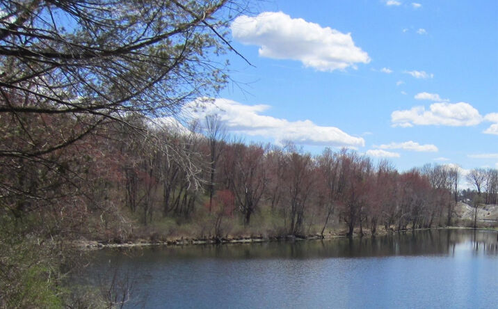 200 Lakeview Road, Hillsdale