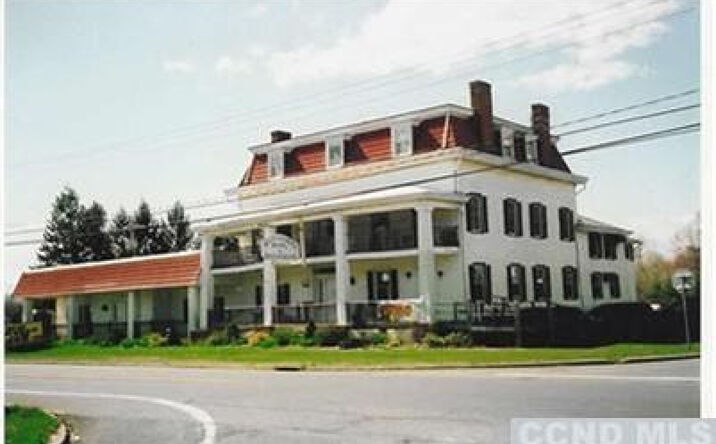 2129 Route 9, Livingston