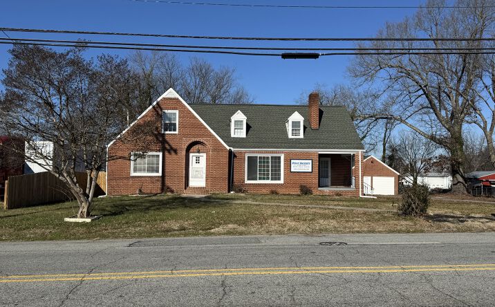 2340 W. English Road, High Point