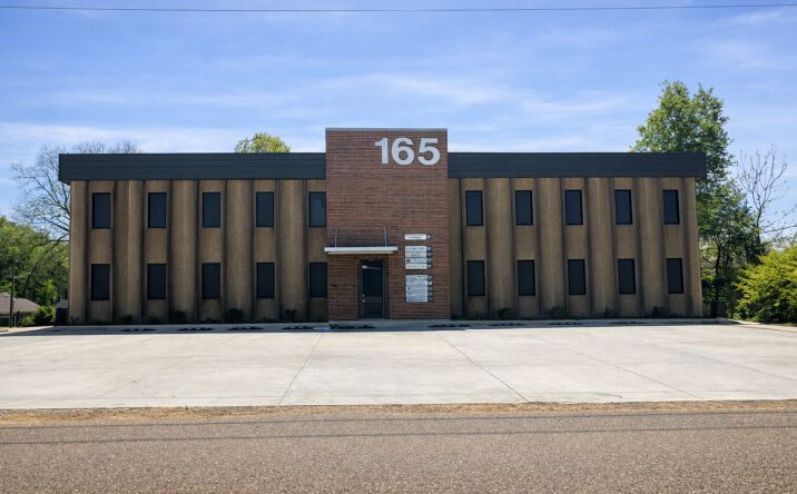 165 West South Street, Hernando