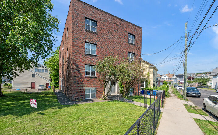 305 PARROTT AVE, BRIDGEPORT
