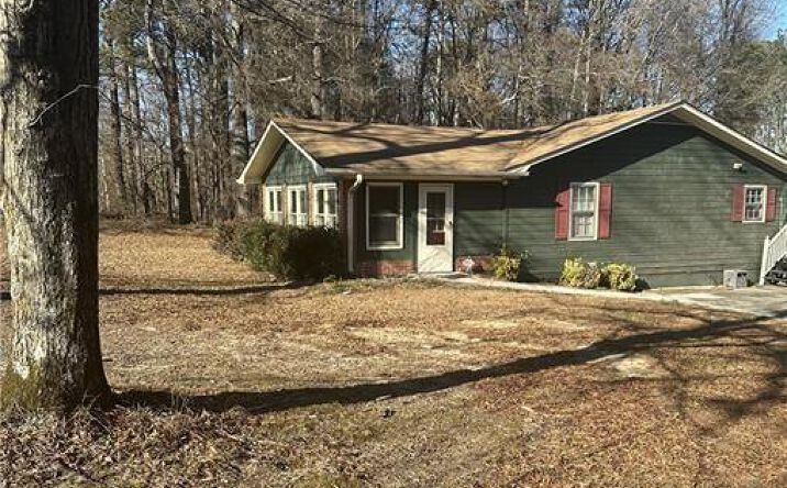 10 Dial Road, Monroe