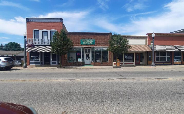 122 W Superior Street, Wayland
