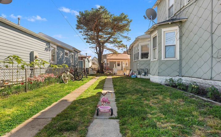 126 W Burk Avenue, Wildwood
