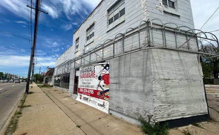 1396 W Michigan Avenue, Battle Creek