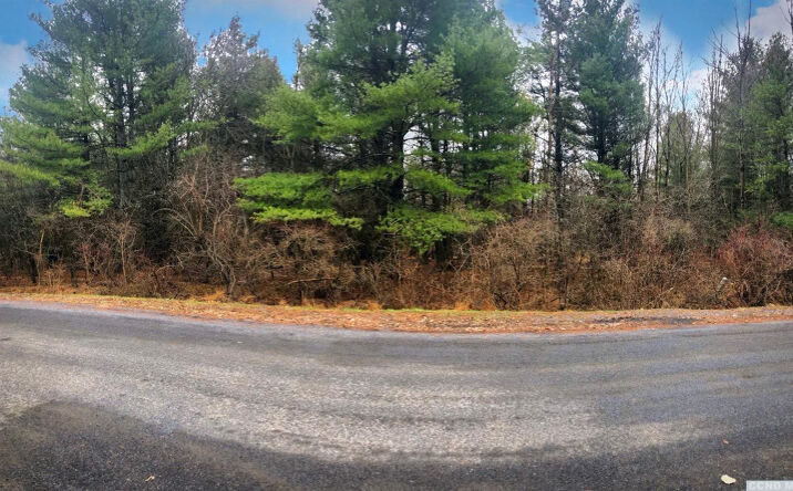 22 Summit Lane, Athens
