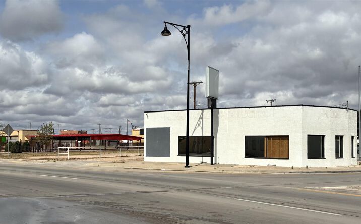 215 E 2nd Street, Portales