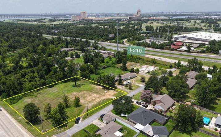 1902 W Prien Lake Rd Road, Lake Charles
