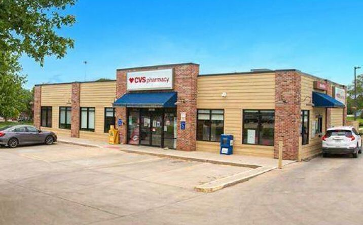 1018 N Jesse James Road, Excelsior Springs