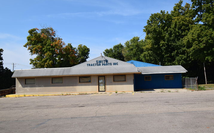 69760 Red Arrow Highway, Hartford